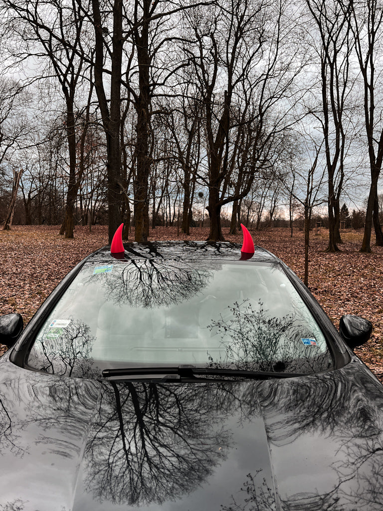 Dekoracyjne rogi do samochodu LIL' DEVIL