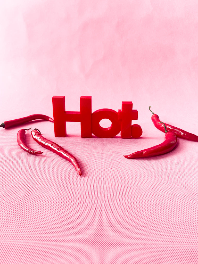 Napis dekoracyjny HOT.