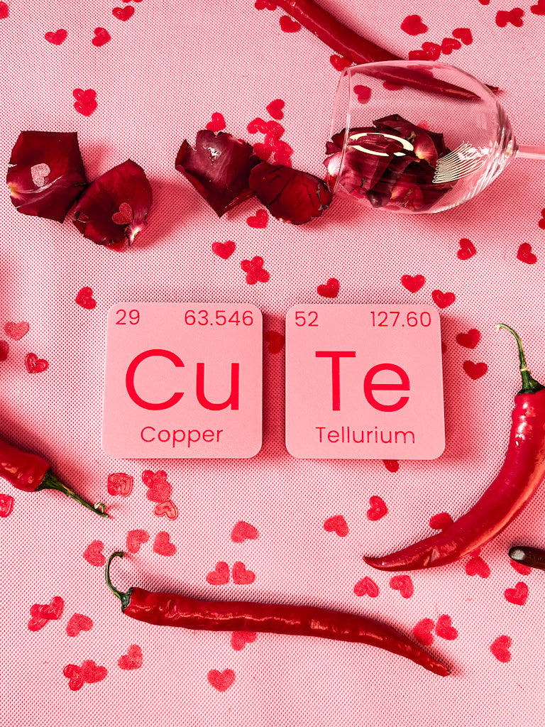 Tabliczki chemiczne CUTE – dekoracje i podkładki 2 szt